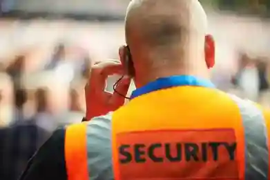 Acceso seguro y ordenado en Madrid