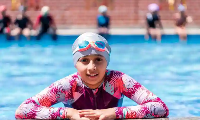 Natación a domicilio en urbanización de Villaviciosa